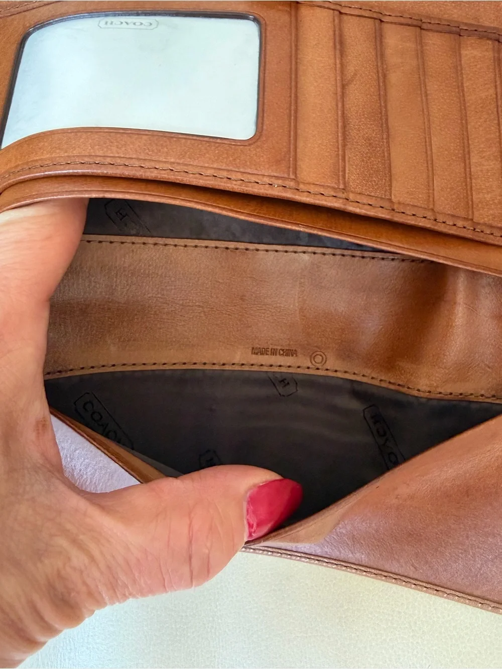 Vintage Coach Tan Camel Leather Trifold Wallet Zip With Original Coach Cards